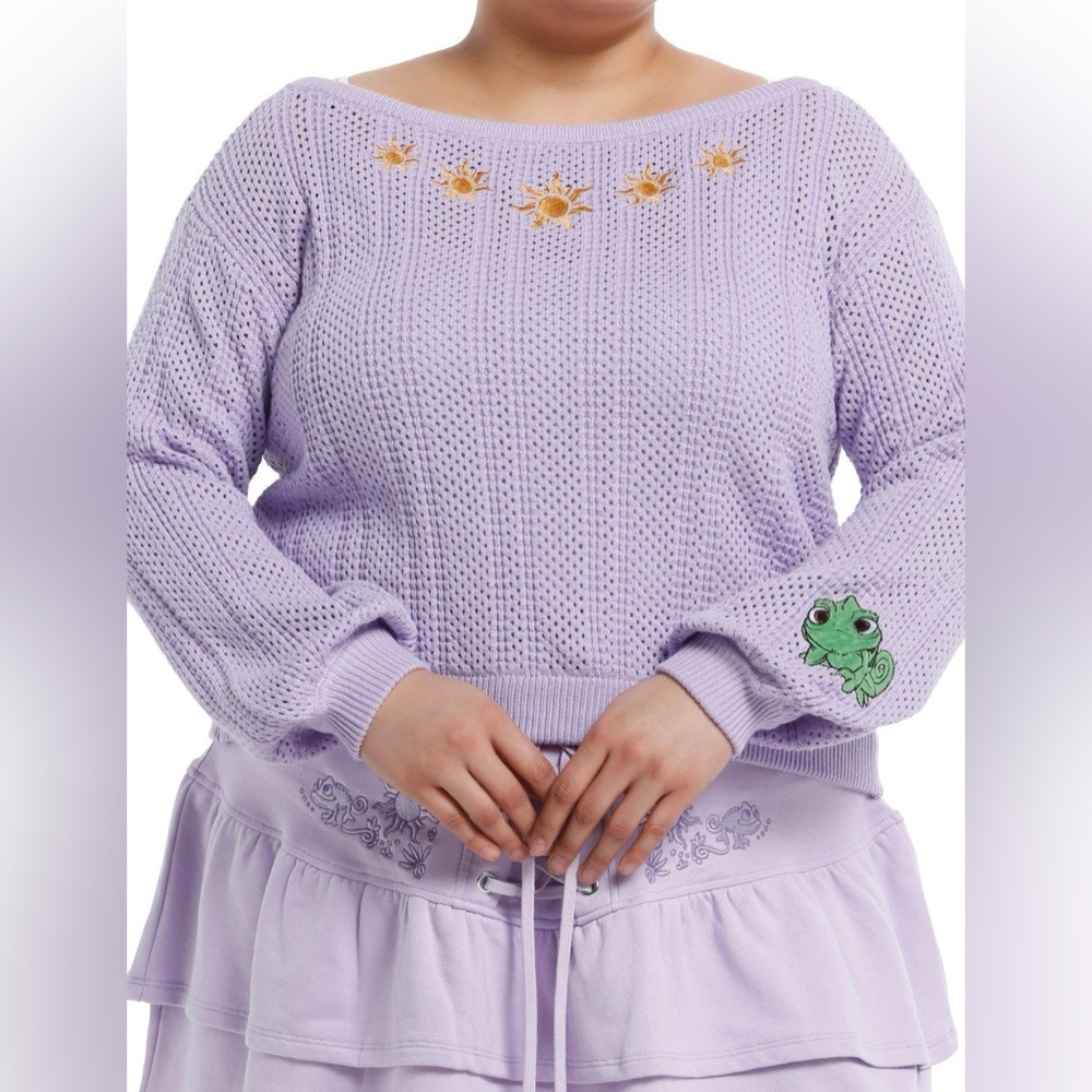 NWT Hot Topic Disney Tangled off the shoulder crop sweater size 3X